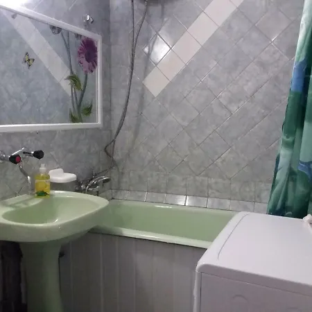 квартира возле парка горького Apartment *